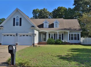1119 Masterpiece Dr, Hope Mills, NC 28348