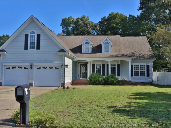 1119 Masterpiece Dr, Hope Mills, NC 28348