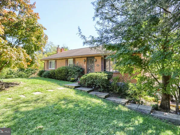 4001 Crooked Hill Rd, Harrisburg, PA 17110
