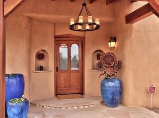 330 Faculty Ln, Corrales, NM 87048