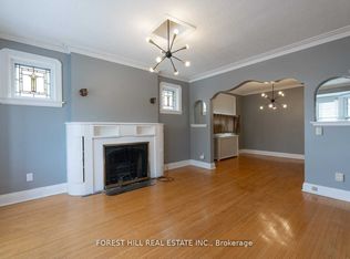 6 Park Hill Rd, Toronto, ON M6C 3M9