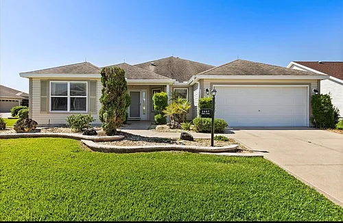 2462 Ambler Cir Photo 1