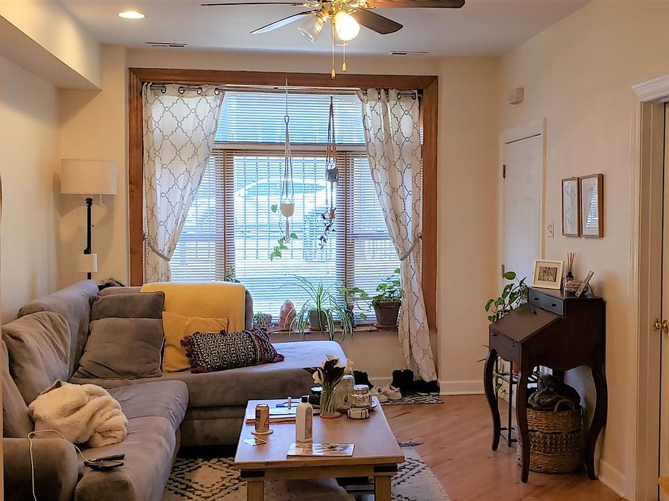 1 Living room W