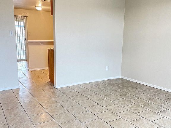 3rd image of 4024 Moonlight Ave #B