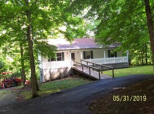536 Bald Hill Church Rd, Dilliner, PA 15327
