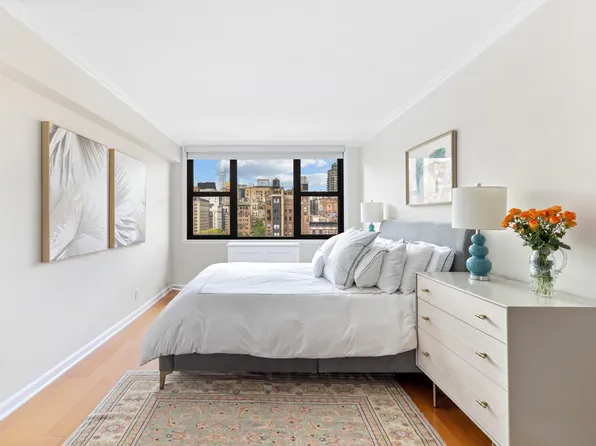 130 East 18th Street 14B image 6 of 7