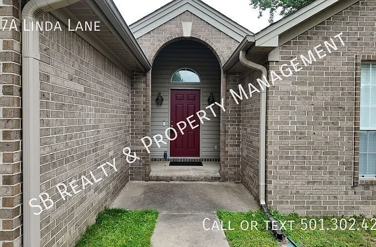 407A Linda Ln — Photo 2