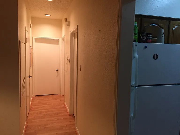 1906 Robbins Pl #308 — Photo 6