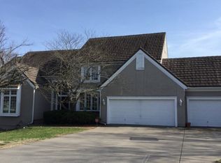 1201 NE Moss Point Rd, Lees Summit, MO 64064