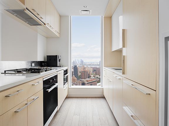 3rd image of 252 South St #42K