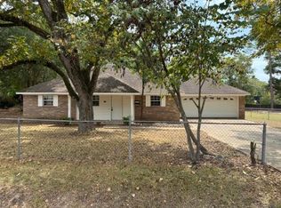 102 E Evergreen St, Longview, TX 75604