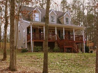 117 Hickory Ln, Ball Ground, GA 30107