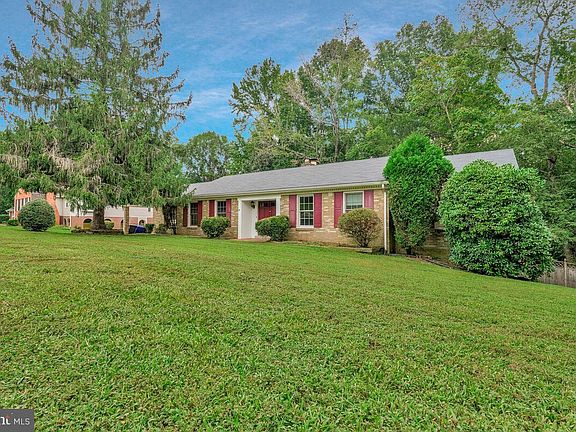 3rd image of 5509 Little Brook Dr