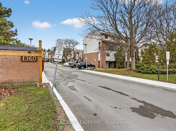 1360 Glenanna Rd #16A, Pickering, ON L1V 2T5