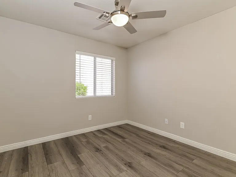 972 Trackers Glen Ave — Photo 12