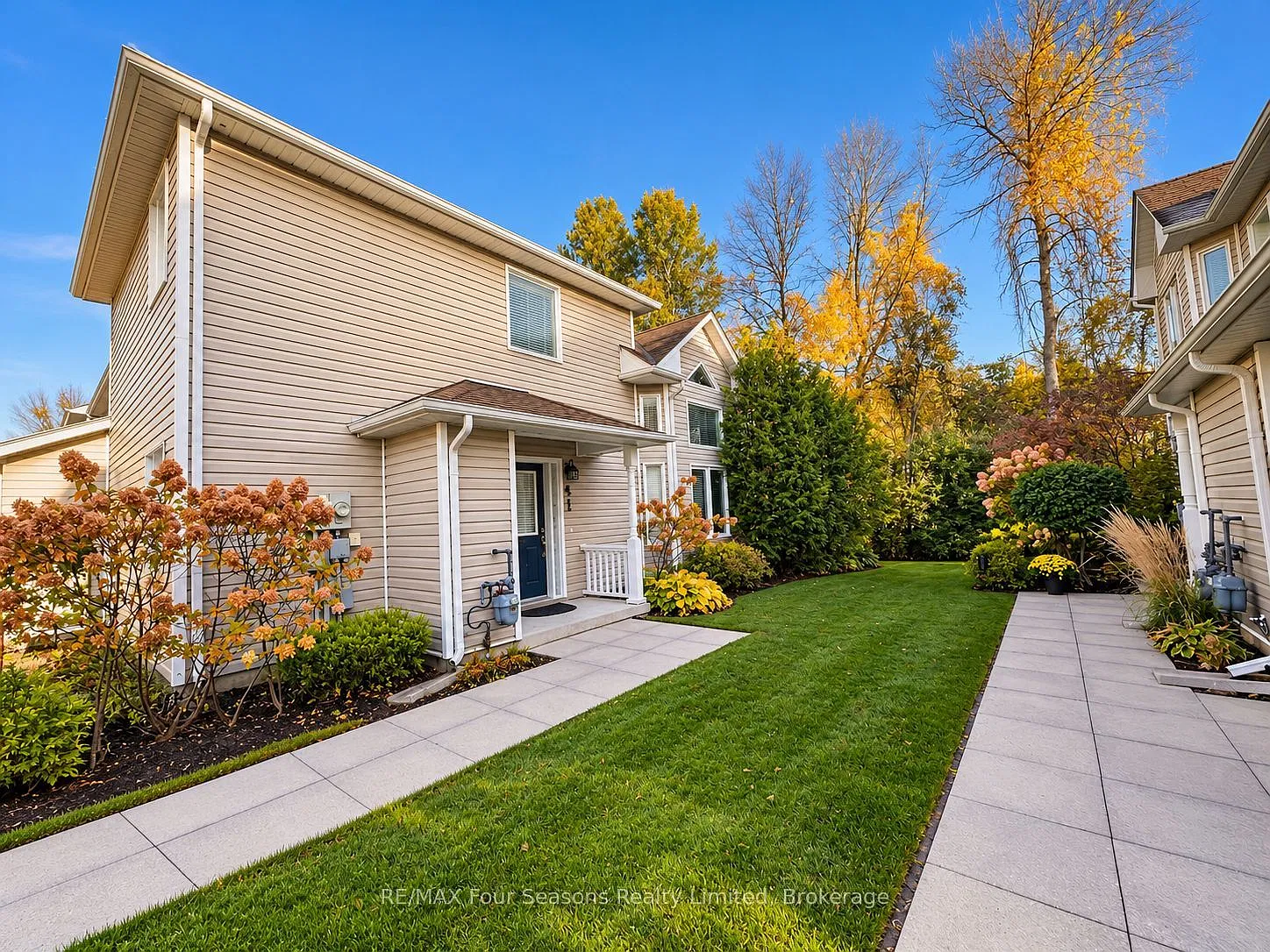 2 bed, $2,400 — Photo 2