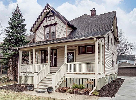 2nd image of 338 N Ashland Ave