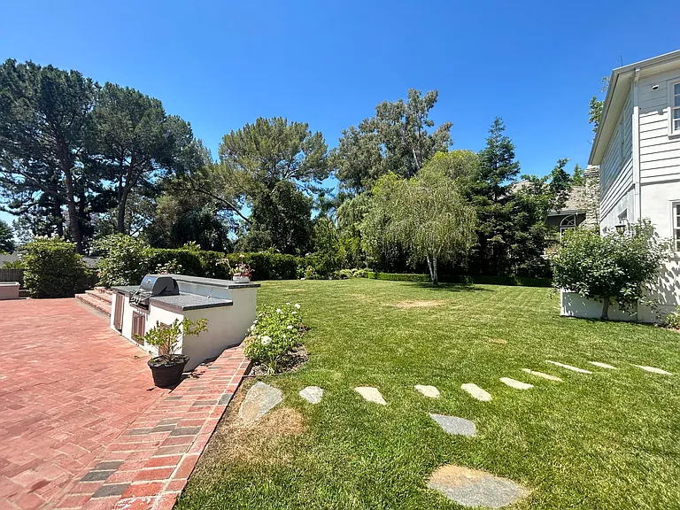 1238 Green Ln — Photo 31