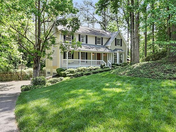 2nd image of 412 Lima Ct