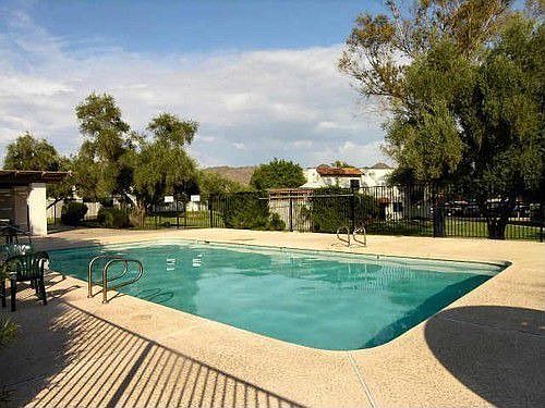 1st image of 809 E Cochise Dr #B