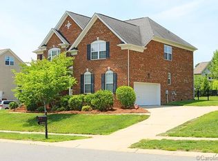 1057 Revelwood Dr, Matthews, NC 28104