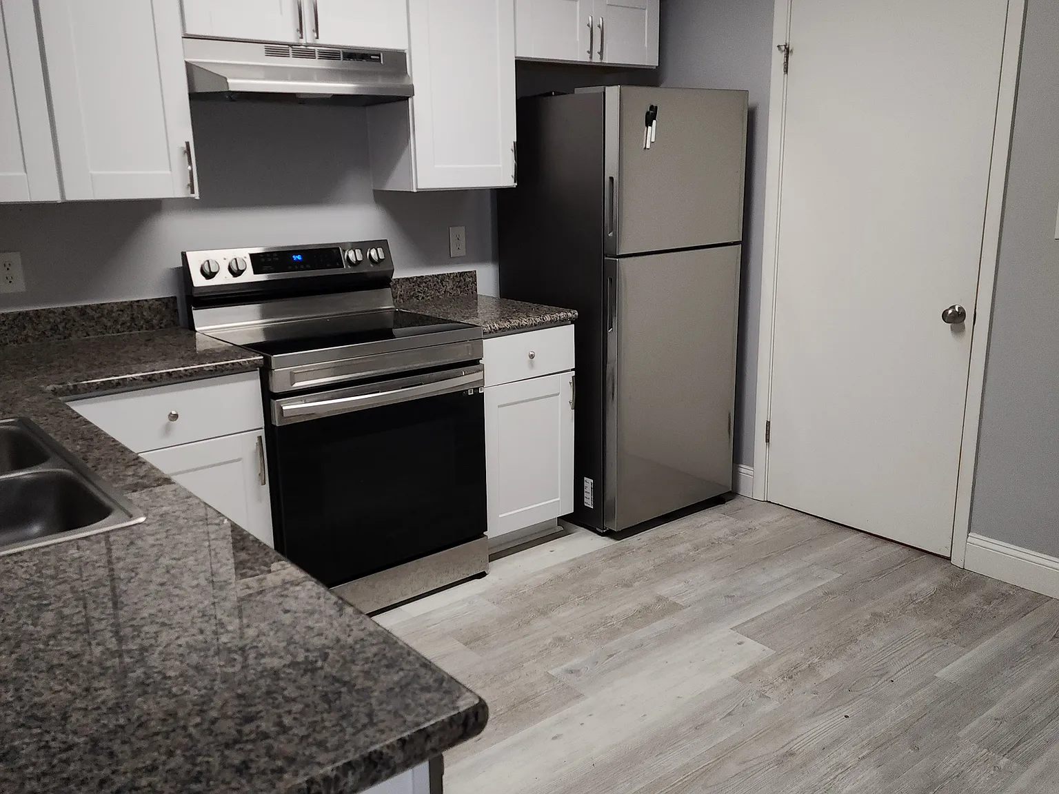 2 bed, 960 sqft, $1,500 — Photo 2