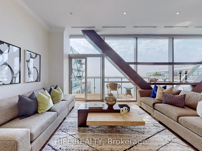 39 Queens Quay E #1208 — Photo 2