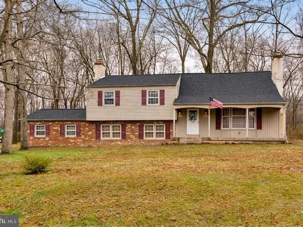 104 Woodland Dr, Lansdale, PA 19446