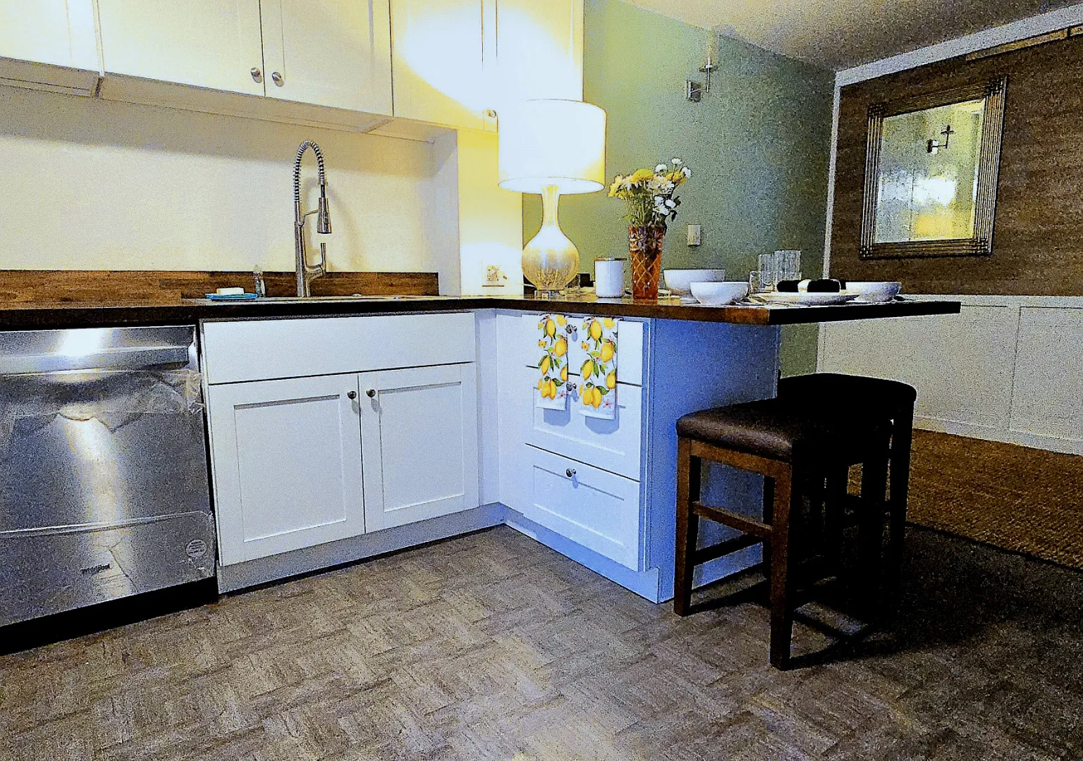 2 bed, 658 sqft, $3,200 — Photo 4