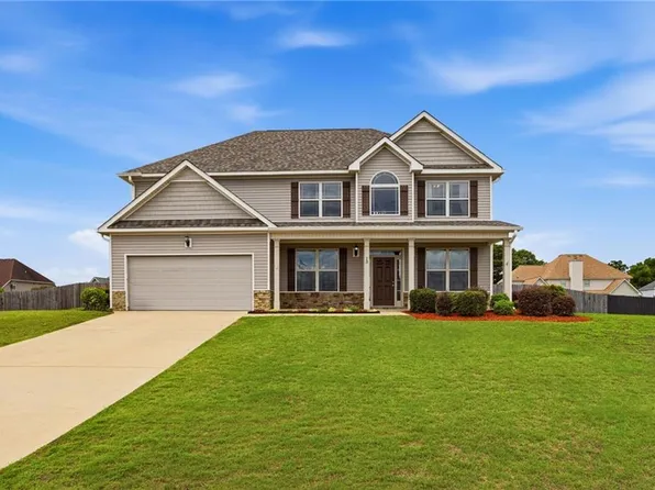 13 Pawnee Trl, Fort Mitchell, AL 36856