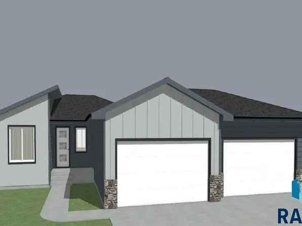 808 Sarah C Cir, Garretson, SD 57030