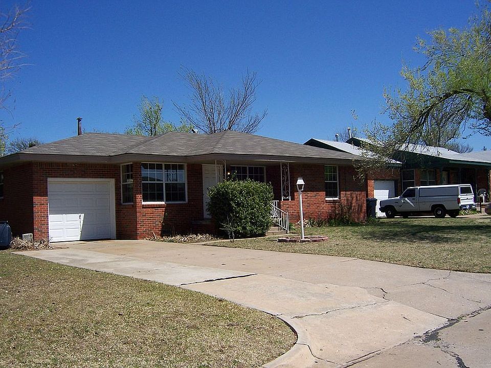 1st image of 1813 Meyers Pl