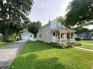 83 Sanford St, Glens Falls, NY 12801