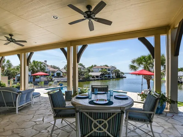 84 Applehead Island Dr., Horseshoe Bay, TX 78657
