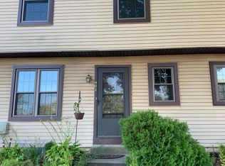 401 Hancock Ct, North Wales, PA 19454