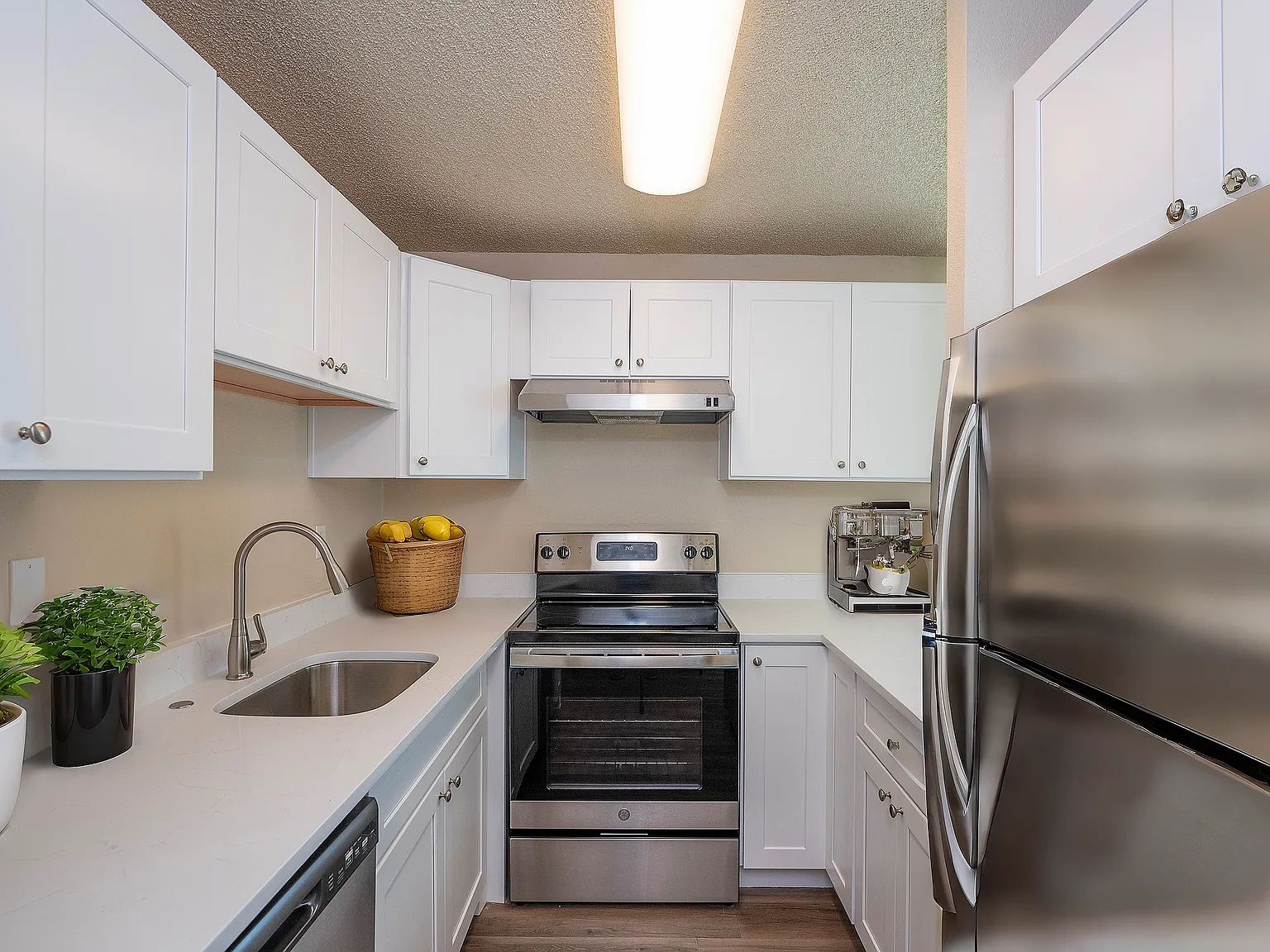 Rebecca Shores Apartment — Photo 2