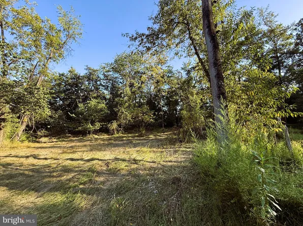 Sapwood Dr, Hedgesville, WV 25427
