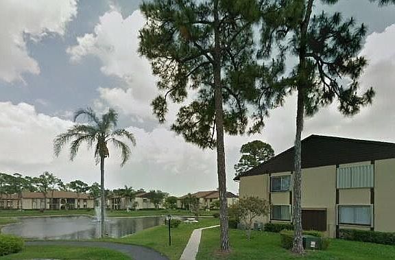 2nd image of 209 Pine Hov Cir APT C-2