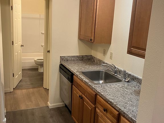 3rd image of 220-222 N 21st St