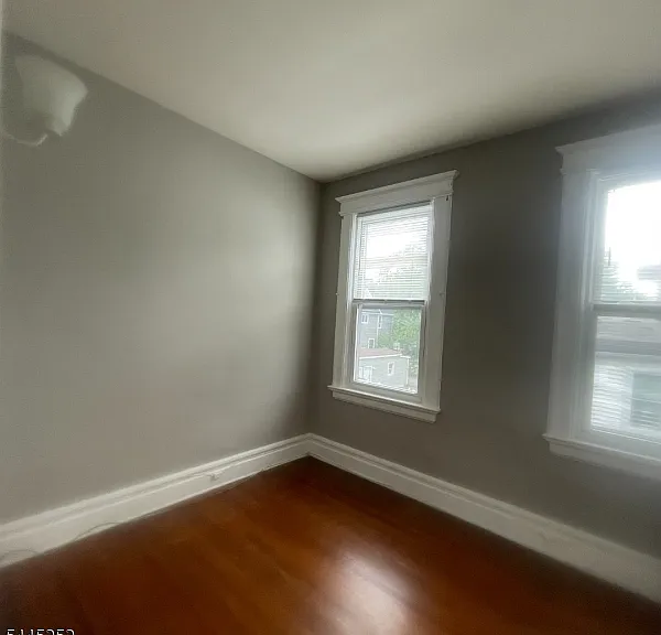 77 Franklin Ter — Photo 12