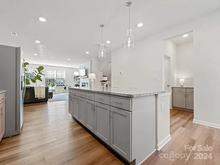 10118 Hemingway Pl — Photo 11