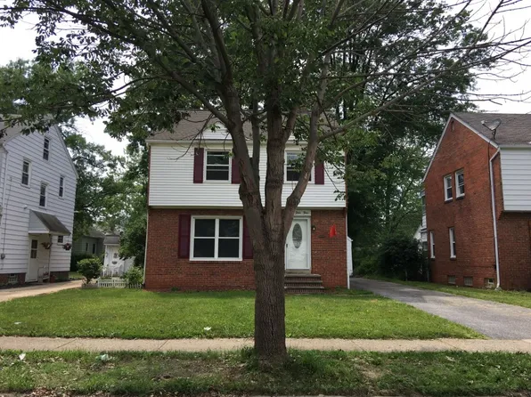 454 E 250th St, Euclid, OH 44132