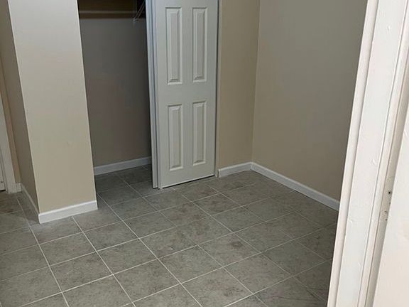 4th image of 10 Dales Ave #1