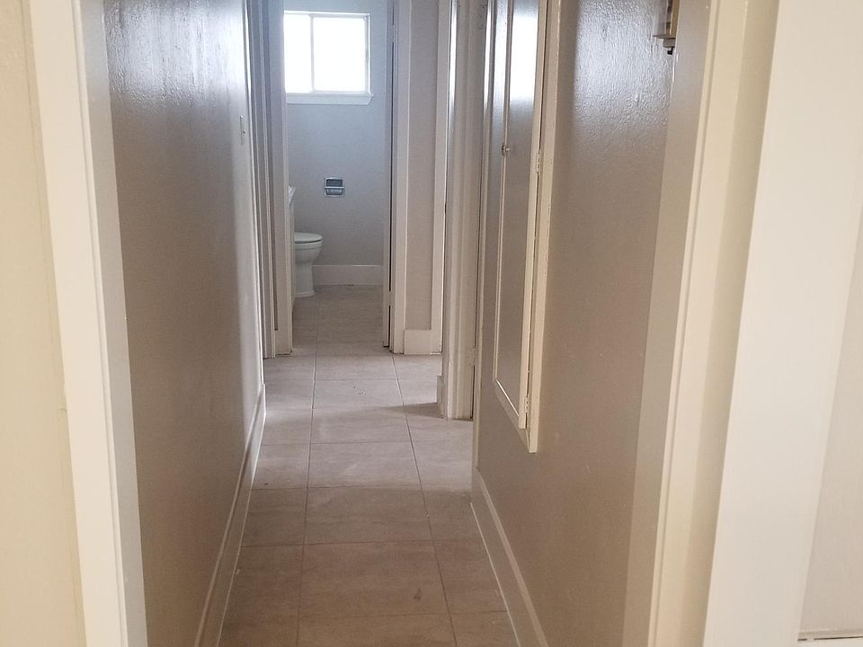 2nd image of 7510 Carver Ave