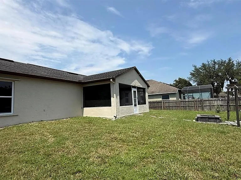 1381 Fallwood Dr — Photo 32