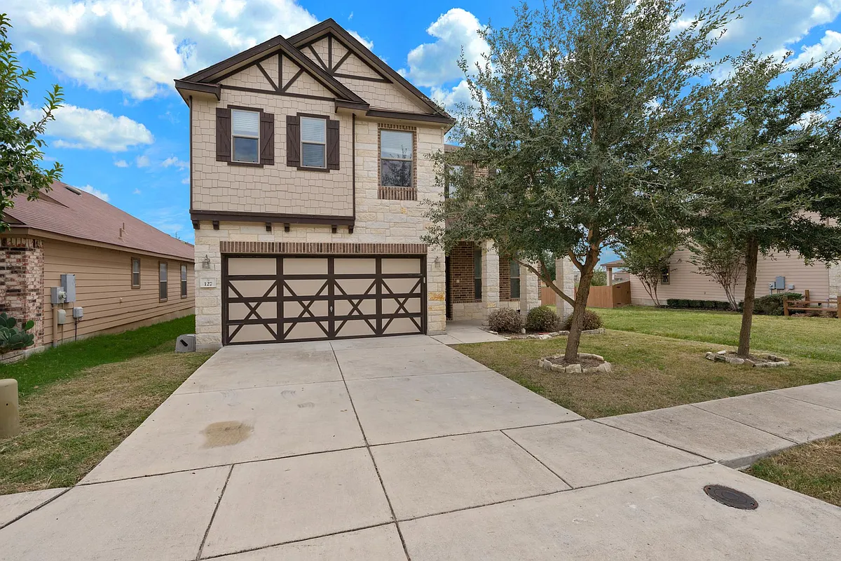 Building Photo - 127 Bass Ln