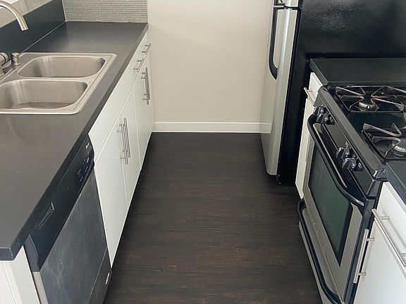 4th image of 1400 N Edgemont St #311