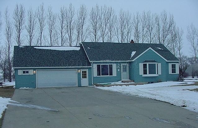 1st image of 528 92nd Ave N