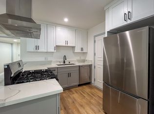 10223 S Dixon Ave, Inglewood, CA 90303