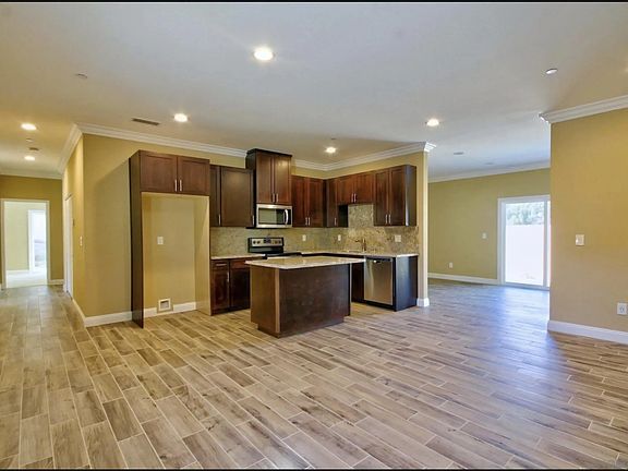 5th image of 2816-18 D Ave
